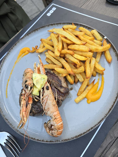 Opinii despre Familija Restaurant în Žrnovnica - Gastronomija i ugostiteljstvo