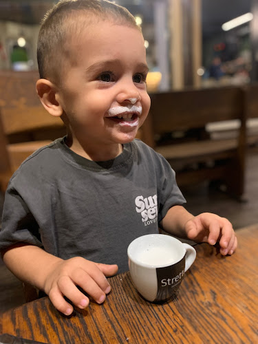 Crna Kata Caffe Bar - Gastronomija i ugostiteljstvo