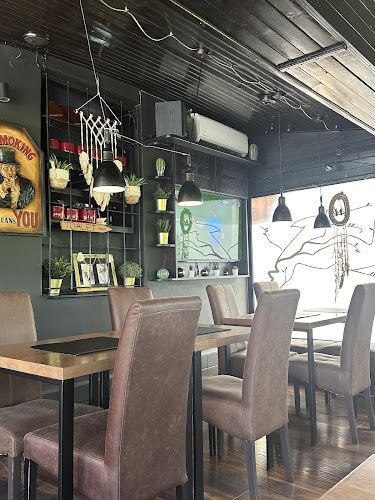 Comentarii opinii despre R&B Food