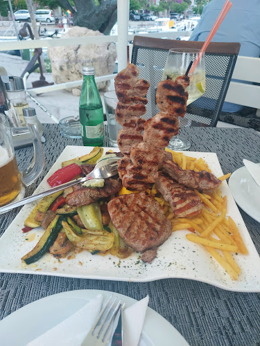 Opinii despre Ahipara zalogajnica, Podgora în Podgora - Gastronomija i ugostiteljstvo