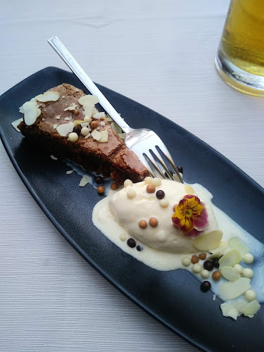 Opinii despre Restaurant & Caffe „Velum“ în Rab - Gastronomija i ugostiteljstvo