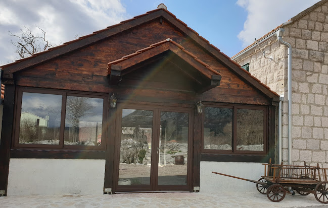 Konoba "Ivanovi Dvori" - Blato na Cetini