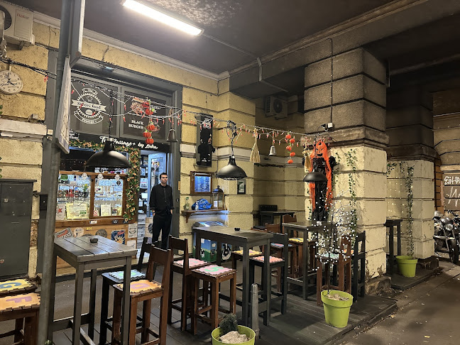 Comentarii opinii despre Street food "The Passage + by Luka