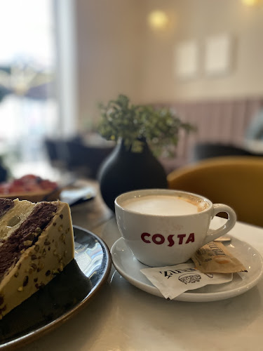 Oranž Bistro & Wine Bar