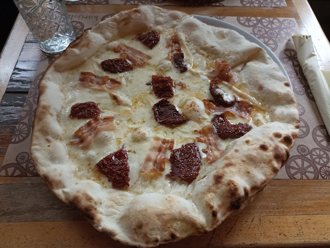 Comentarii opinii despre Pizzeria Karijola