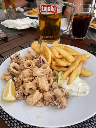 Comentarii opinii despre Taste Bar & Food