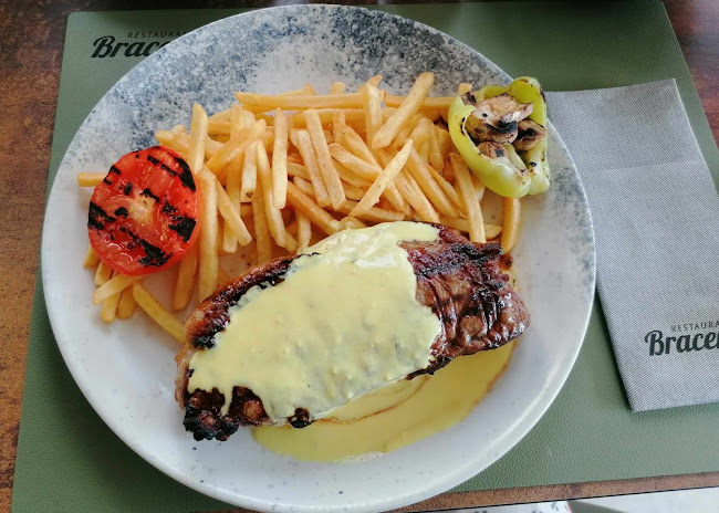 Opinii despre Restaurant Bracera în Baška Voda - Gastronomija i ugostiteljstvo