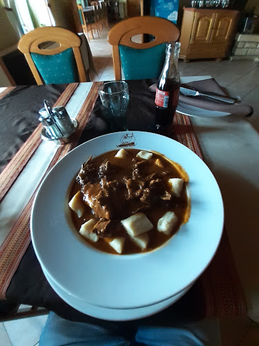 Lovačka kuća Sokolovac - Gastronomija i ugostiteljstvo