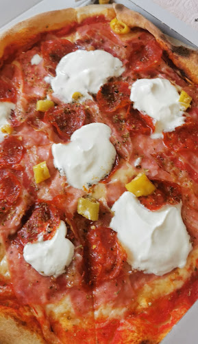 Fontana - Gastronomija i ugostiteljstvo