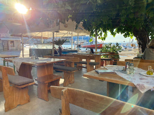 Kogule, 21410, Postira