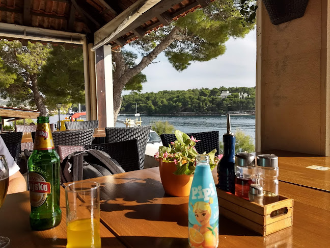 Bijaka mala 13, 21405, Milna, Brač island, Croatia