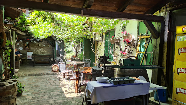 Restoran i pizzeria Uno - Gastronomija i ugostiteljstvo