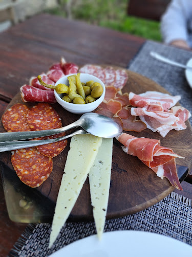 Opinii despre Konoba Studec în Novi Vinodolski - Gastronomija i ugostiteljstvo