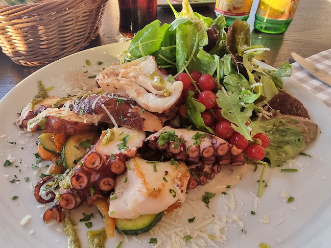 Opinii despre KONOBA ANNI - Mesni i riblji specijaliteti Novigrad în Novigrad - Gastronomija i ugostiteljstvo