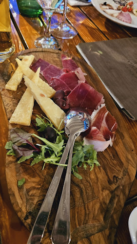 Konoba Galinac - Gastronomija i ugostiteljstvo