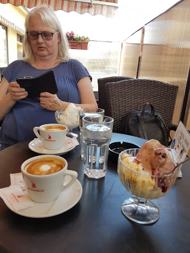 Opinii despre Slastičarnica Ilica 302 în Zagreb - Gastronomija i ugostiteljstvo