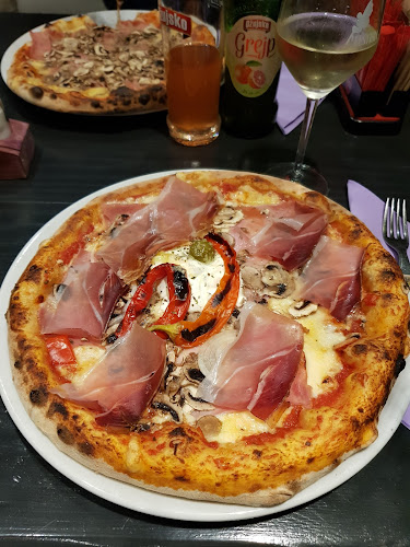Opinii despre Pizzeria "Peroj" în Peroj - Gastronomija i ugostiteljstvo