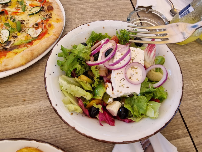 Opinii despre Street Food La Strada în Makarska - Gastronomija i ugostiteljstvo