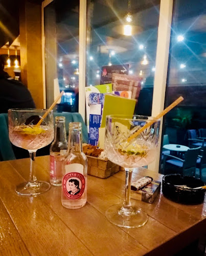 Cafe Bar Rocky - Gastronomija i ugostiteljstvo