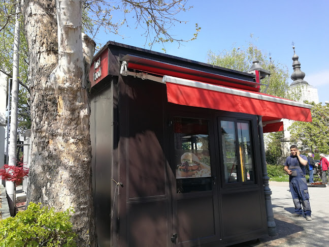 Fast Food Banana - Gastronomija i ugostiteljstvo