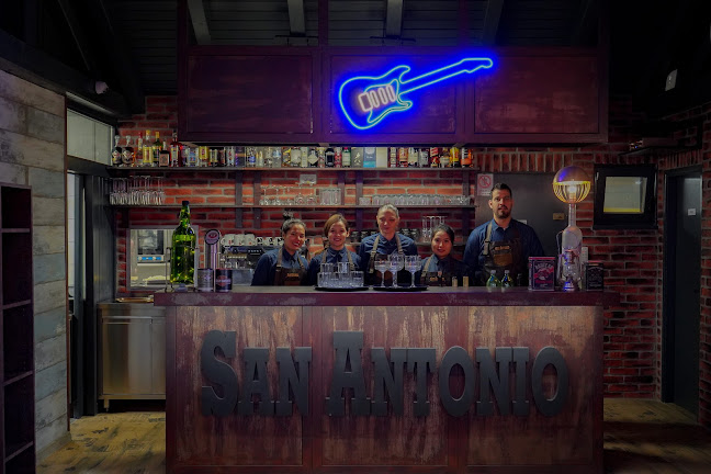 San Antonio - Burgers, BBQ, Beer