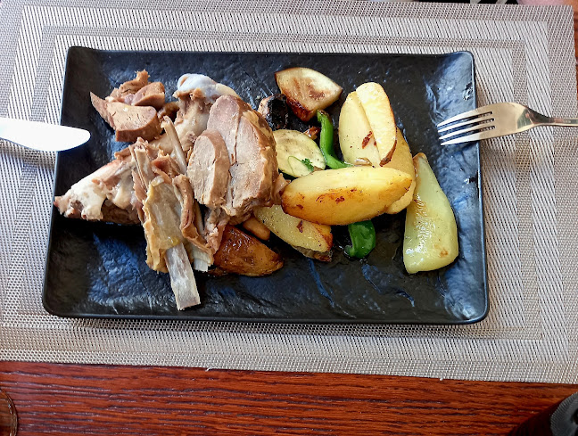 Restoran "Stari grad" - Gastronomija i ugostiteljstvo