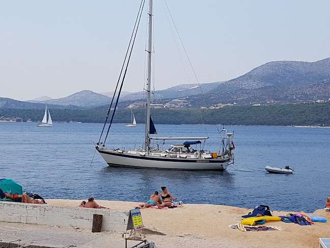 Comentarii opinii despre Beach Bar Lloyd