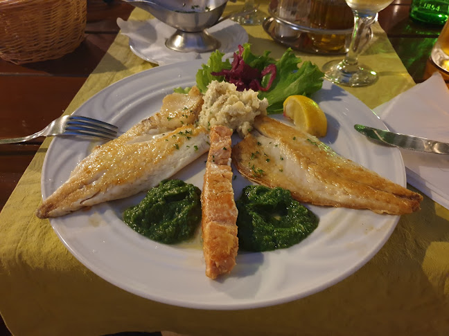 Ul. Ive Vojnovića 16, 21400, Supetar