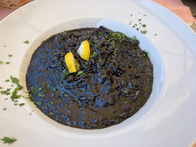 Restoran "Stari grad 02"