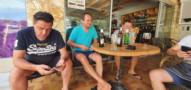 Caffe bar Jupi - Novalja