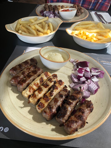 Batak Buzin - Gastronomija i ugostiteljstvo