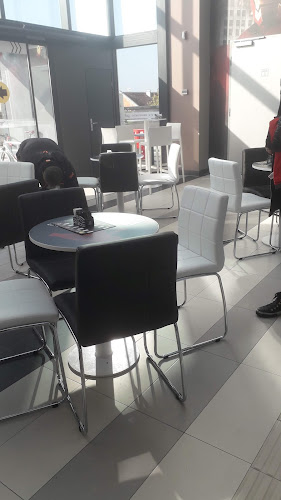 Select café & pizzeria