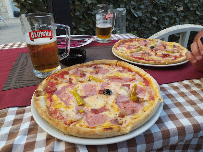 Corto Maltese - Gastronomija i ugostiteljstvo