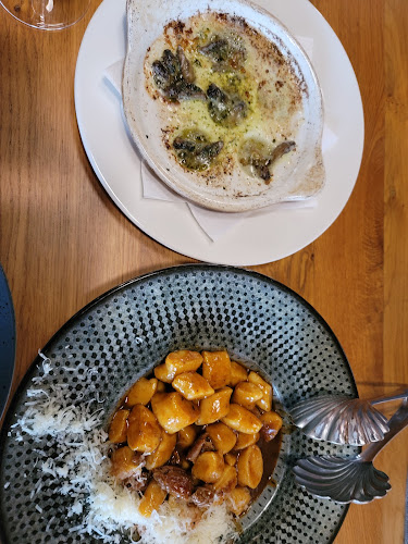 Restoran Crna svinja - Gastronomija i ugostiteljstvo