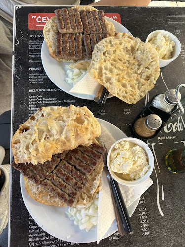 Comentarii opinii despre Pečenjara "Ćevapi u somunu" vl. Edin Vaiti