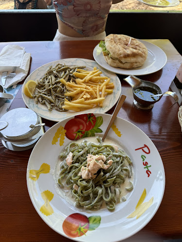 Adriatik - Gastronomija i ugostiteljstvo