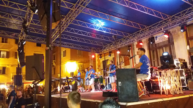 Caffe Bar "Arka" - Gastronomija i ugostiteljstvo