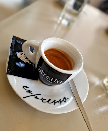 Cafe bar Shookolat - Gastronomija i ugostiteljstvo