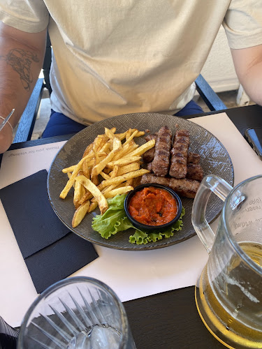 Opinii despre Pansion Marinac în Podstrana - Gastronomija i ugostiteljstvo