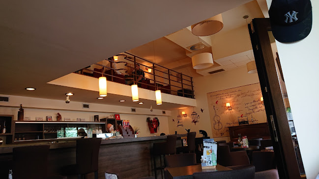 Opinii despre Club galerija Magis în Osijek - Gastronomija i ugostiteljstvo