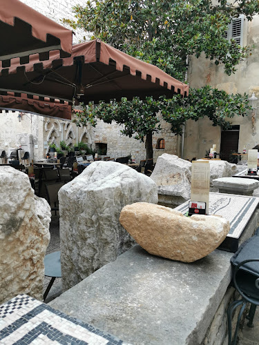 Lapidarium - Gastronomija i ugostiteljstvo