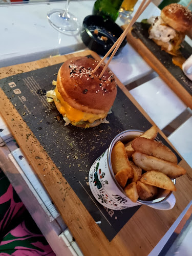 Fabrika bistro - Komiža