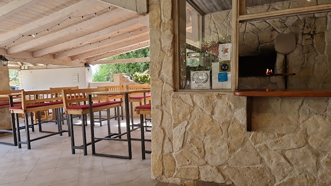 Opinii despre Restaurant Karoca în Srima - Gastronomija i ugostiteljstvo