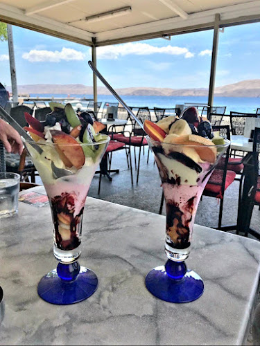 Comentarii opinii despre Slasticarna Zlatni Bag