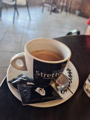 Caffe bar "Maks" - Gastronomija i ugostiteljstvo