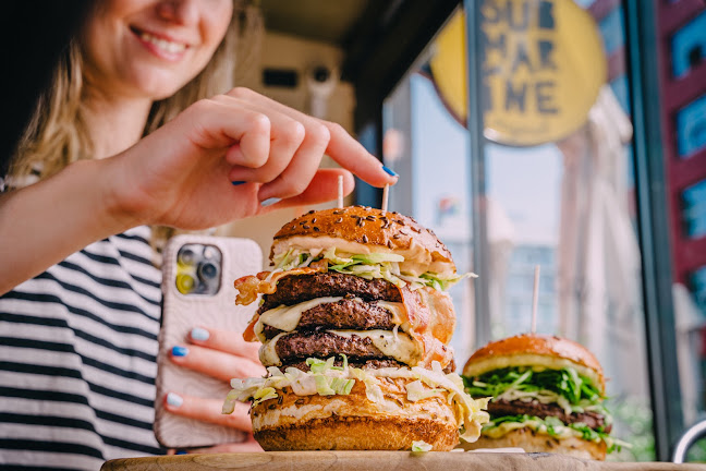 Comentarii opinii despre Submarine Burgers Rudeš