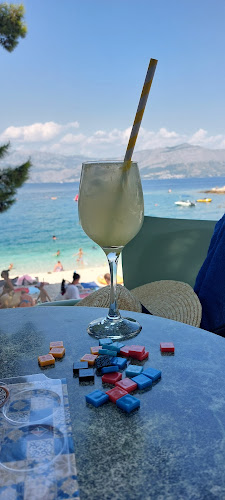 Opinii despre Beach Bar Mala Lozna în Postira - Gastronomija i ugostiteljstvo