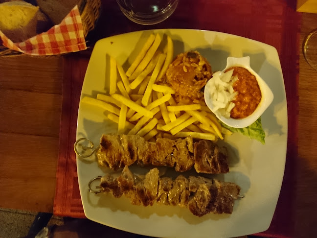 Caffe Bar Dalmatino - Gastronomija i ugostiteljstvo