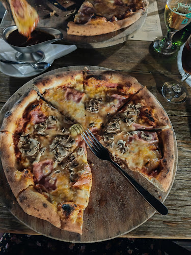 Opinii despre Pizzeria Punat în Punat - Gastronomija i ugostiteljstvo