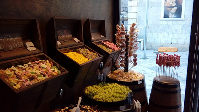 Gradska ribarnica (Peškarija) - Gastronomija i ugostiteljstvo